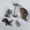Figurer, hänge, brons och gjutjärn, 5 delar