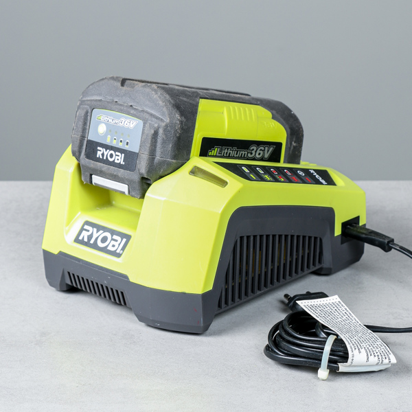 Ryobi, batteri 36v samt laddare 