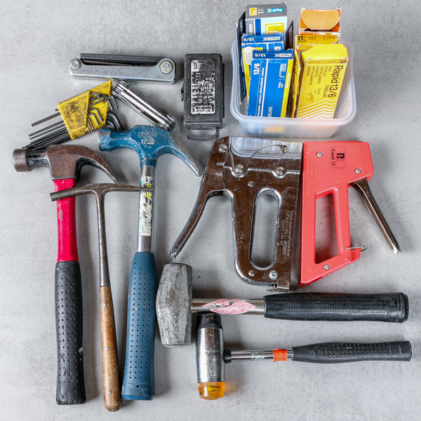 Häftpistoler, hammare mm