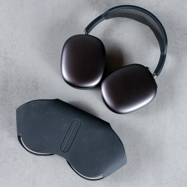 Hörlurar, Apple AirPods Max