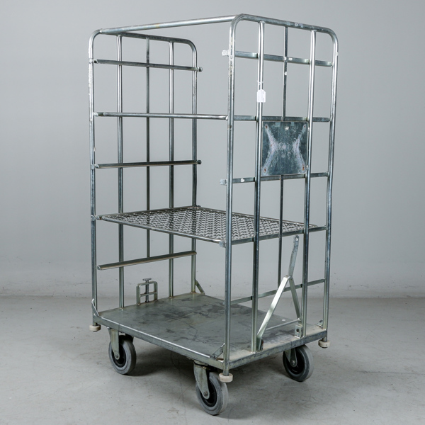 Lagervagn, med gallerhyllor