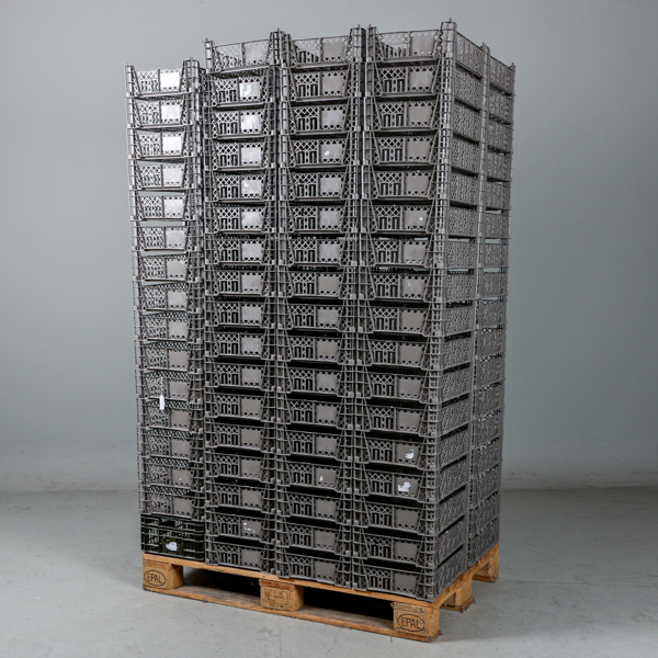 Plastkorgar/backar, ca 110 st, stapelbara, plast