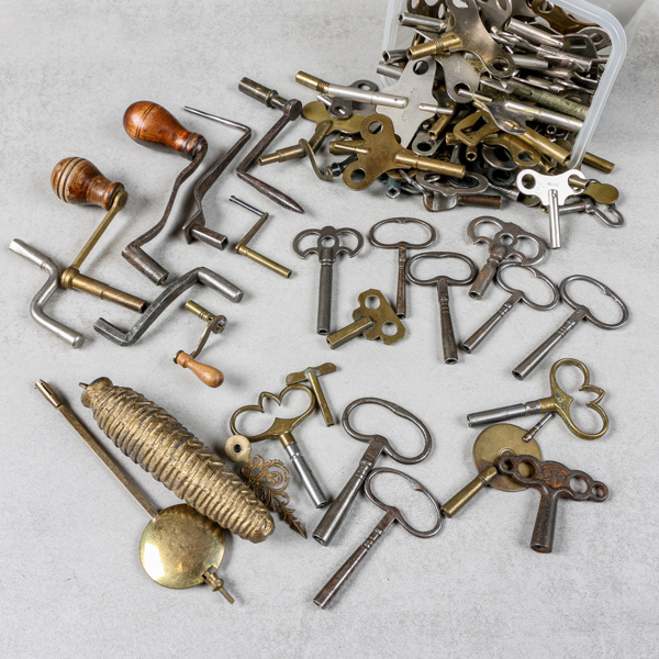 Klocknycklar, till vägg-, bords-, & golvur