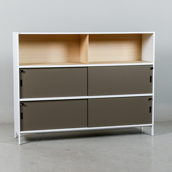 Skjutdörrskåp, Edsbyn, låsbart