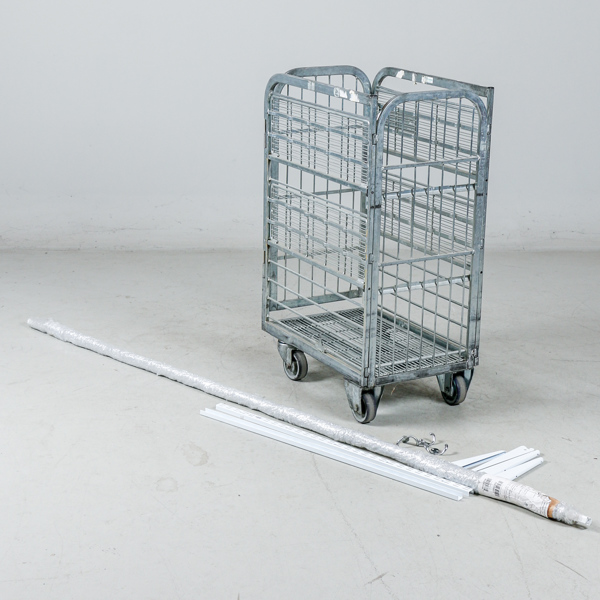 Väggskenor, 2+2 st och 4 konsoler, samt transportvagn 