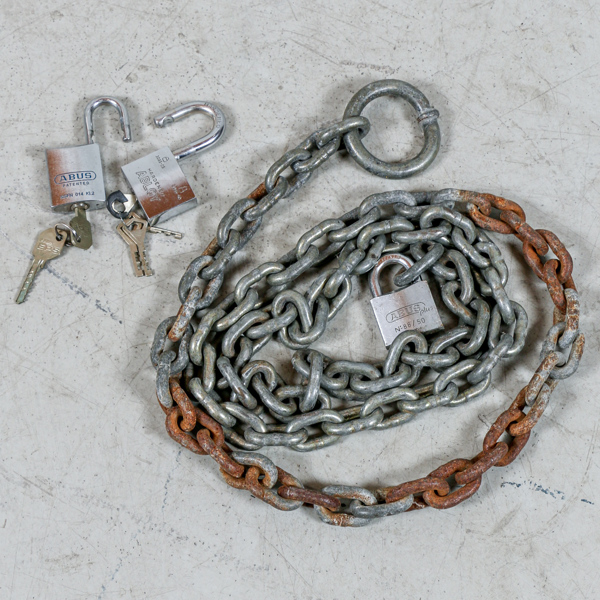 Låskätting, med 2 st hänglås, Abloy samt Abus