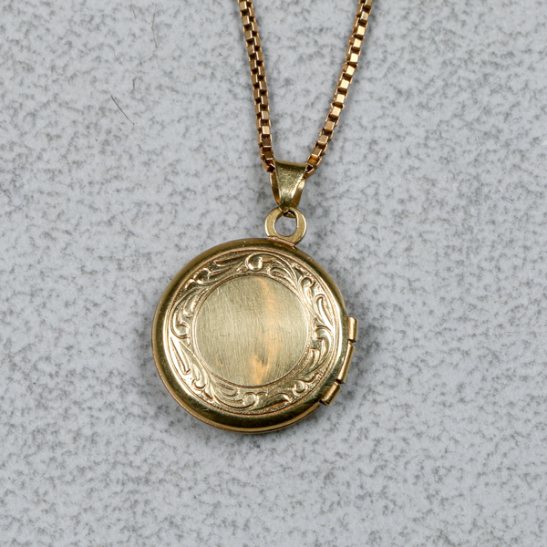 Halsband med hänge, Guld 18k, 5.0g