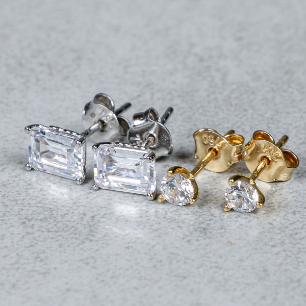 Örhängen, 2 par, Guld 18k, 2.5g, zirkoner