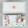 Ask med lock, porslin, Kina, 1900-talets andra del