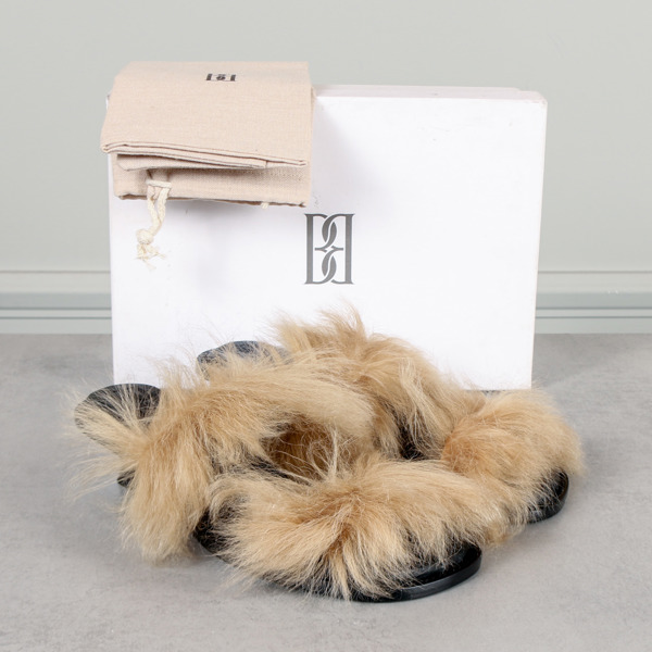 Malene Birger, "Tianna shearling sandals", strl 39