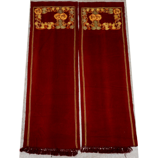 Gardiner, broderad ylle, 1900-10 tal