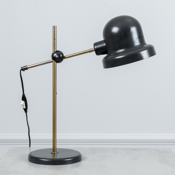Bordslampa, plåt, "Elidus", märkt 2210, 1970-tal