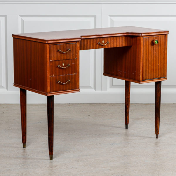 Sminkbord, mahogny, 1900-talets mitt