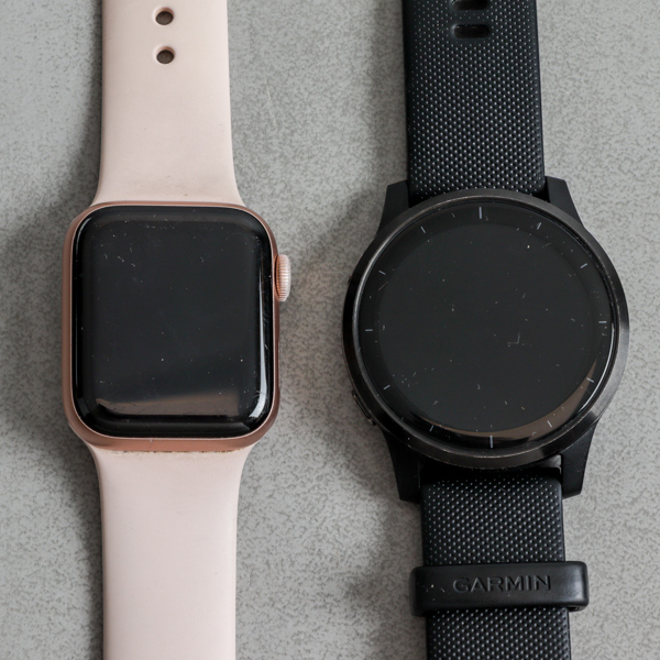 Smartwatch, 2st, Apple Watch och Garmin Vivoactive 4