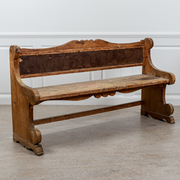 Kyrkbänk / träsoffa, 1900-talets första del