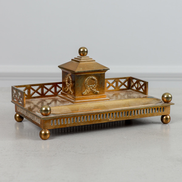 Skrivställ, mässing, Gusum