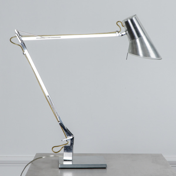 Skrivbordslampa "Kelvin T", Antonio Citterio, Flos, Italien 