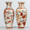 Golvvaser, 2 st snarlika, Satsuma, Japan, 1900-talets början