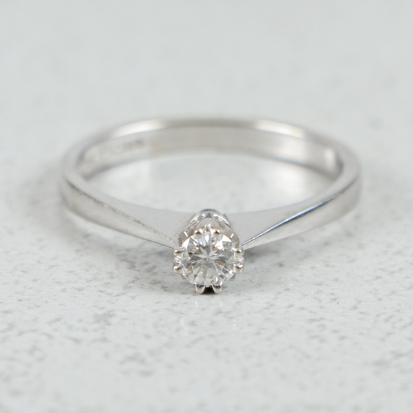 Diamantring, Guld 18k, 2.8g, 0.20ct