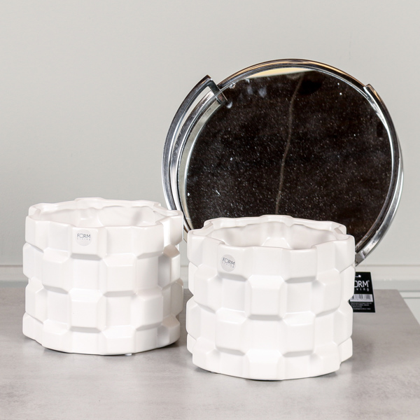 Ytterfoder, 2 st samt bricka, Form Living, 2020-tal