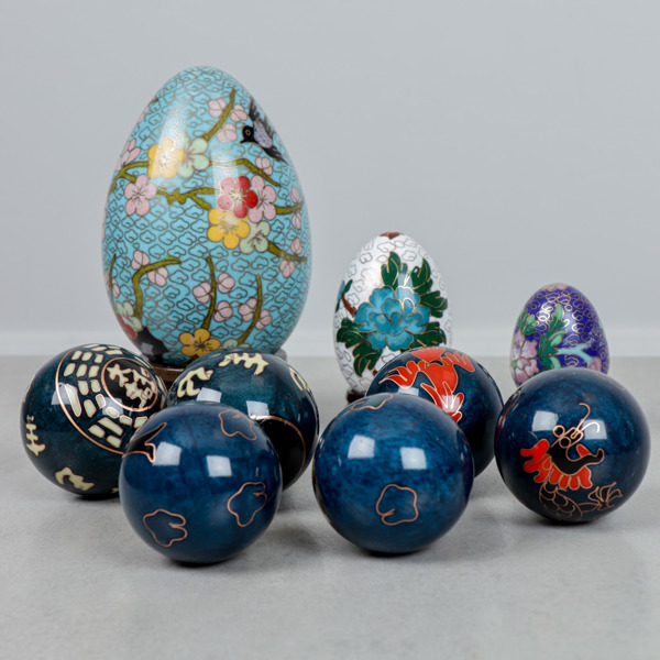Ägg, 9 delar, bl.a. cloisonné