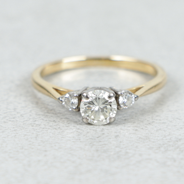 Diamantring, Guld 18k, 2.2g, 0.50ct