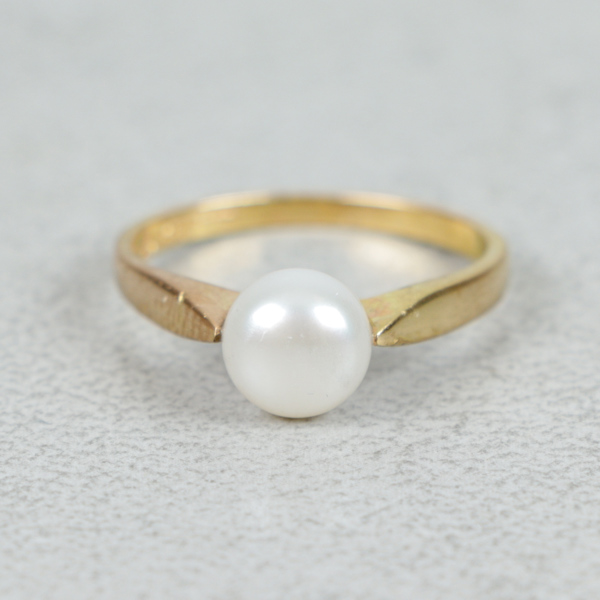Ring med pärla, Guld 18k, 2.5g