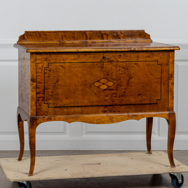 Serveringsskänk, björk, 1930/40-tal