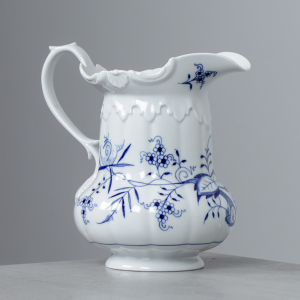 Kanna, "Lökmönster", porslin, Meissen, 1900-tal