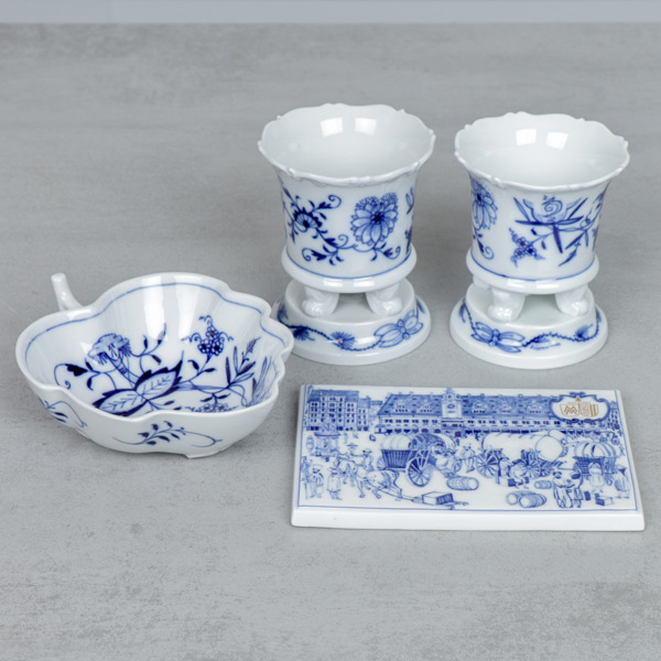 Meissen, 4 delar, "Lökmönster", porslin
