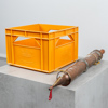 Dryckesback, plast, samt brandspruta, koppar