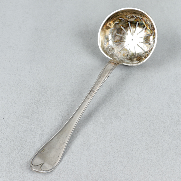 Sockerströare, silver, Stockholm, sengustaviansk, år 1801