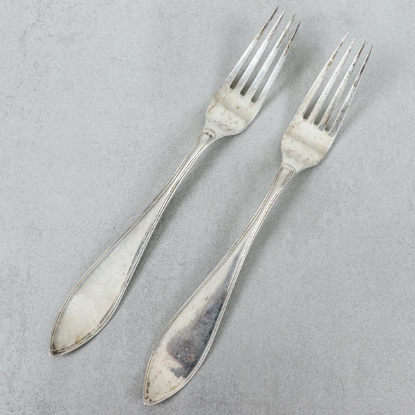 Matgafflar, silver, 2 st, B Erlandsson, "Svensk spetsig", år 1907