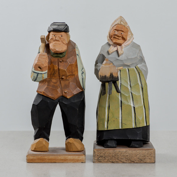 Nils Gunnarsson, träfigurer 2 st, signerade, 1940-tal