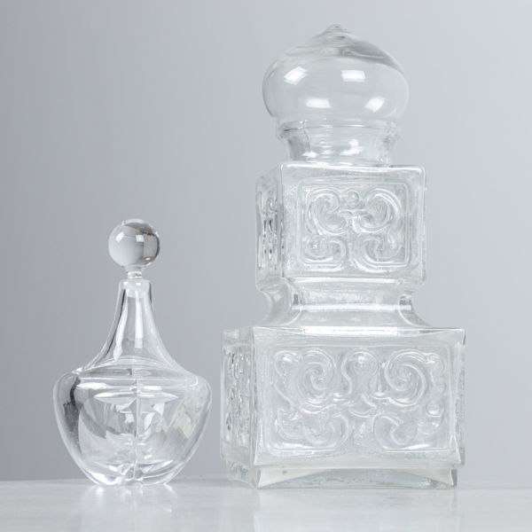 Flaskor med lock, glas, 1900-tal