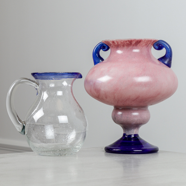 Hänkelvas samt kanna, glas, 1900-talets slut