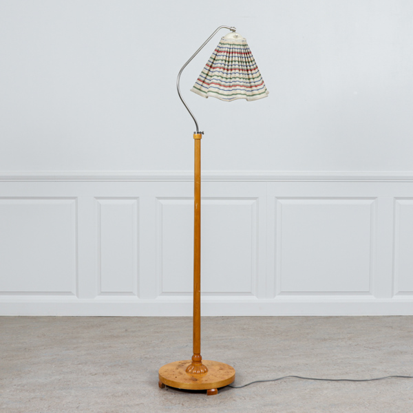 Golvlampa, björk, NS, 1940-tal