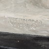 Skulptur, gosse hållandes fotboll, Austin Products Inc, 1981, bemålad gips