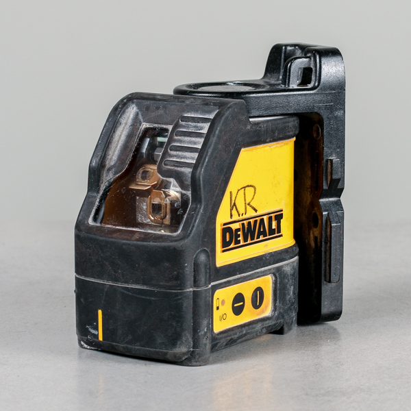 Korslaser, DeWalt DW088