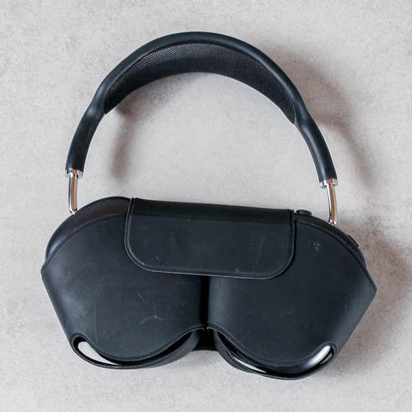 Hörlurar, Apple AirPods Max