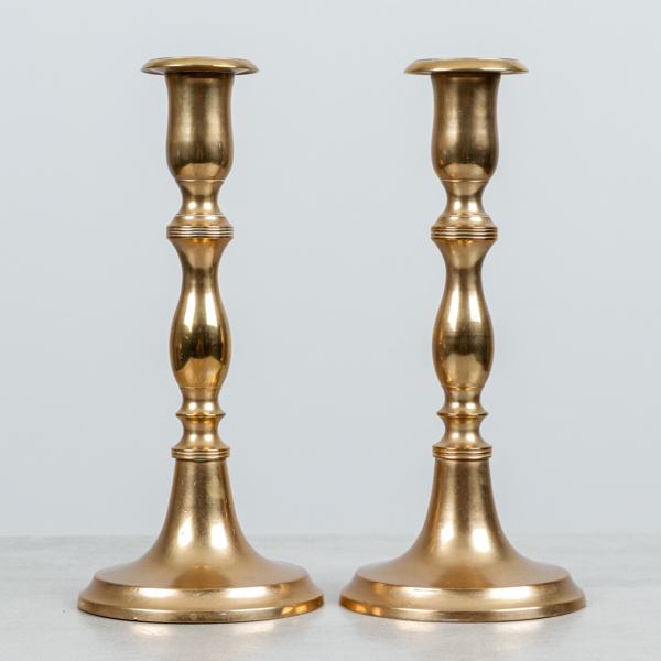 Ljusstakar, ett par, Skultuna, No 22, 1800-talets andra hälft