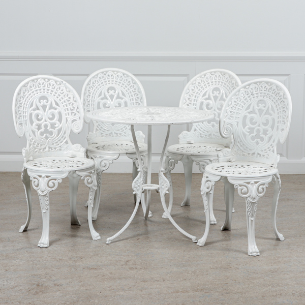 Trädgårdsmöbler, bord och 4 stolar, bemålad aluminium