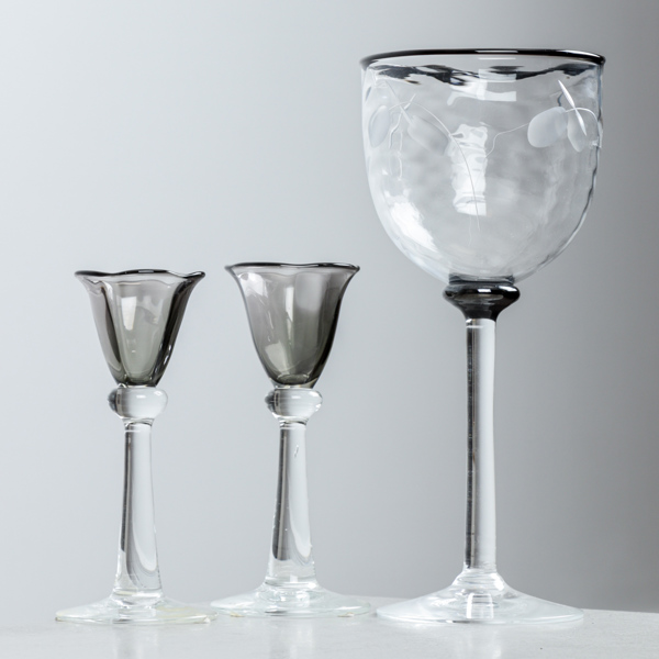 Snapsglas, 2 st, Wilke adolfsson / Ann Wärff, Stenhytta samt konstglas, Göran Wärff / Jan Erik Ritzman, Transjö, signerade