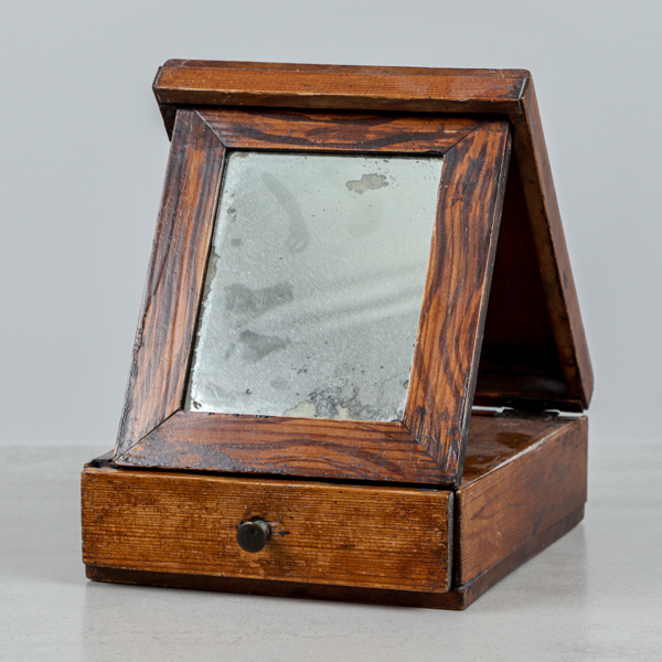 Rakspegel, betsad furu, 1800-tal