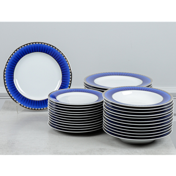 Sigvard Bernadotte, Tallrikar, 12+12+12 st, "Marianne Royal Blue", Christineholm