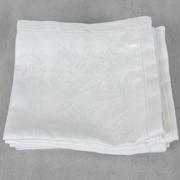 Linneservetter, 8 st, ca 45x45 cm.