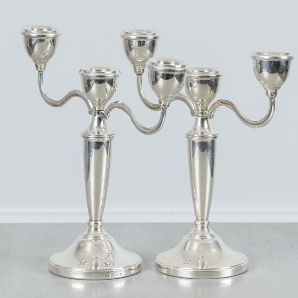Kandelabrar, ett par, silver, Birmingham, England, William Adams Ltd, år 1927