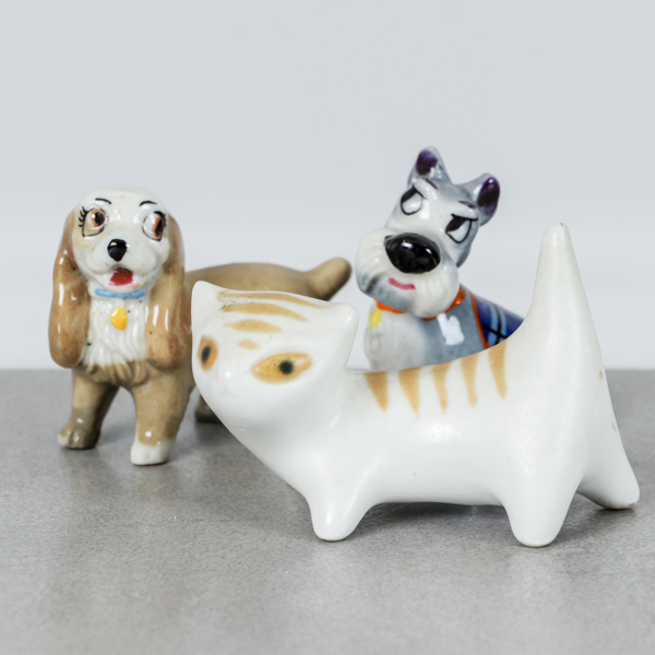 Figuriner, 3 st, varav 1 Arabia, 1900-talets mitt/andra hälft