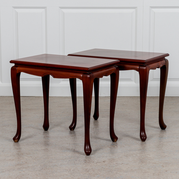 Sidobord, ett par, 1900-talets mitt