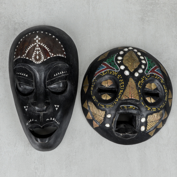 Masker, 2 st, Afrikana, trä